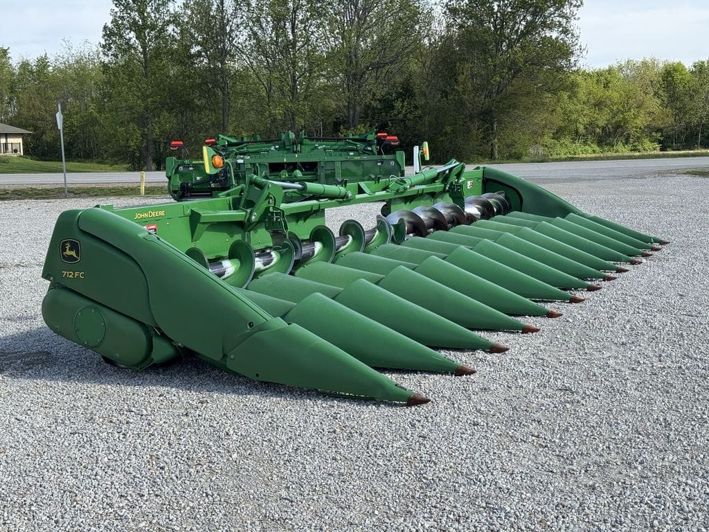 2019 John Deere 712FC Equipment Image0