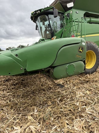 2019 John Deere 712FC Equipment Image0