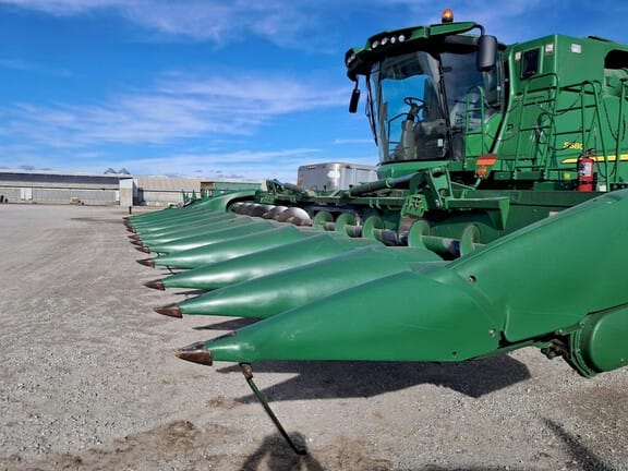 2019 John Deere 712FC Equipment Image0
