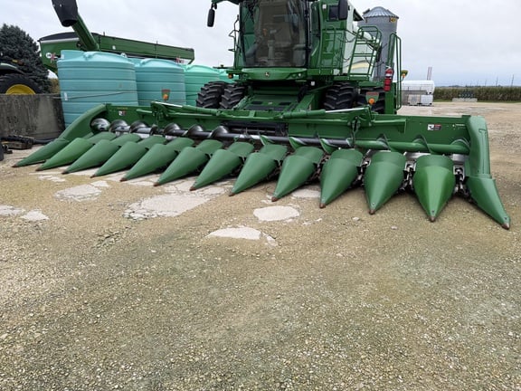 2019 John Deere 712FC Equipment Image0