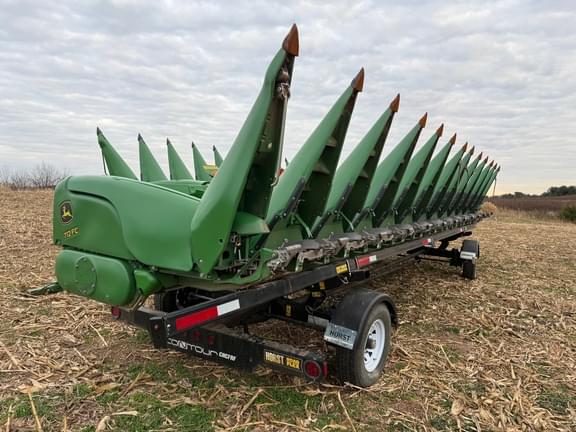 Image of John Deere 712FC equipment image 1