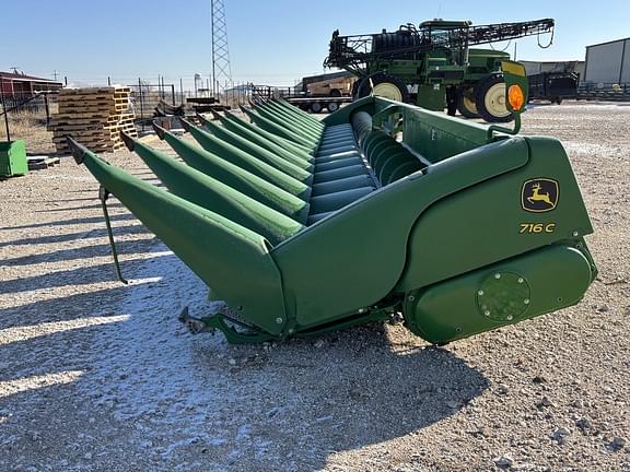 Image of John Deere 716C equipment image 1