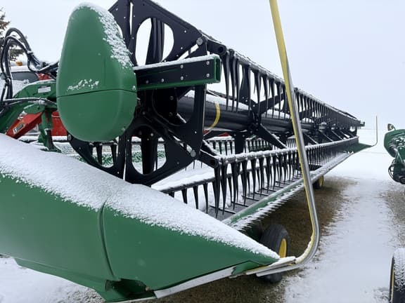 Image of John Deere 735D equipment image 2