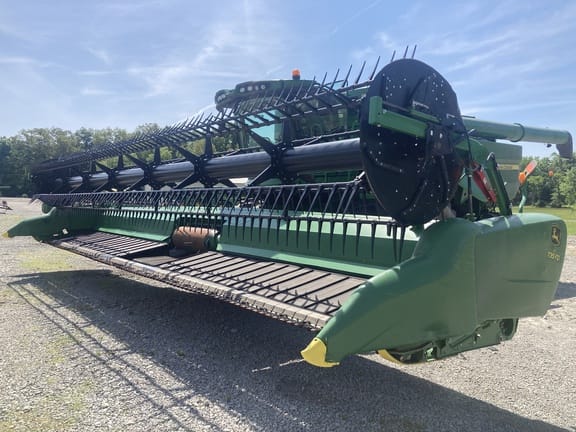 2019 John Deere 735FD Equipment Image0