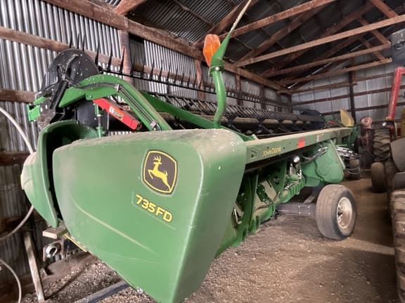 Image of John Deere 735FD equipment image 2