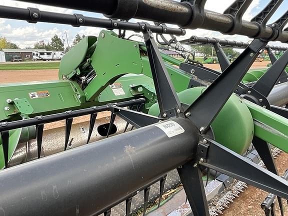 Image of John Deere 745FD equipment image 4