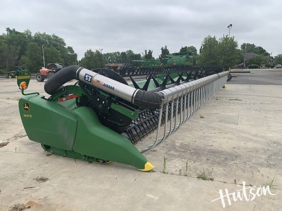 2019 John Deere 745FD Equipment Image0