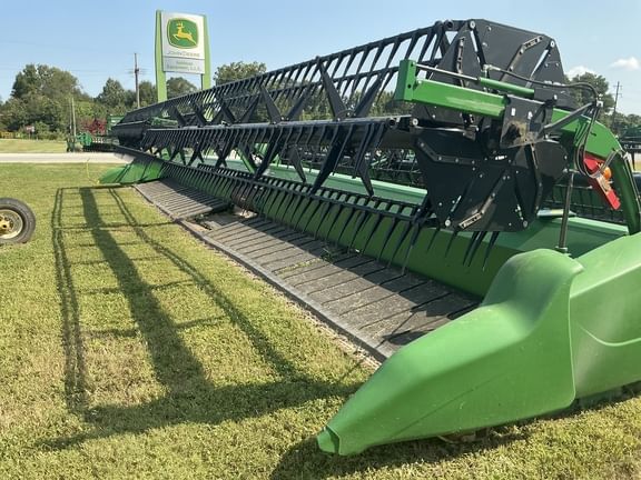 2019 John Deere 745FD Equipment Image0