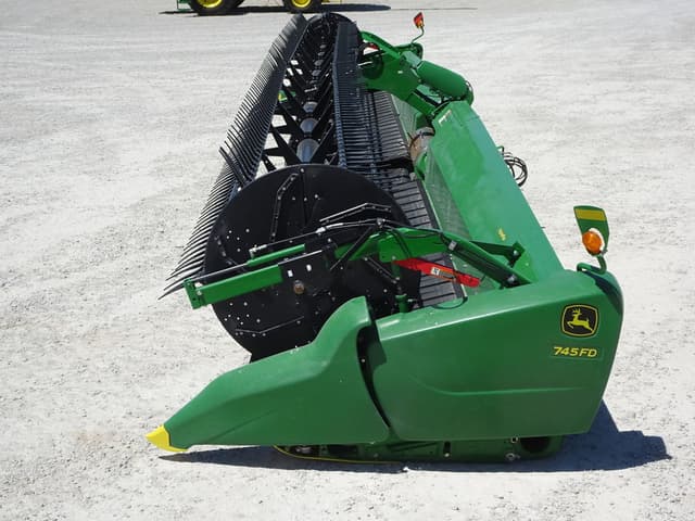 Image of John Deere 745FD equipment image 2