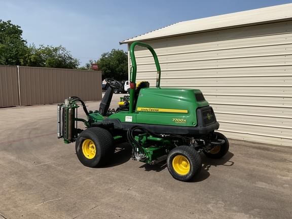 Image of John Deere 7700A equipment image 2