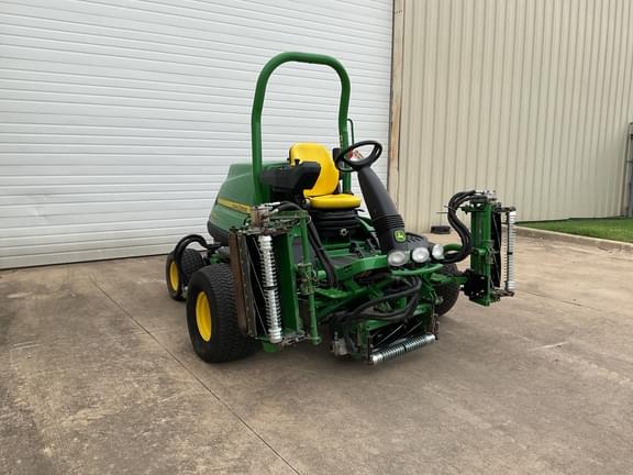 Image of John Deere 7700A equipment image 2