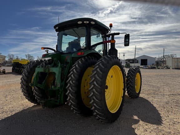 Image of John Deere 8270R equipment image 4
