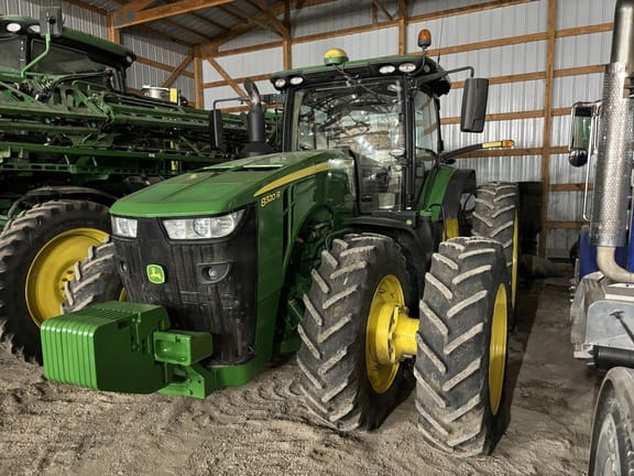 2019 John Deere 8320R Equipment Image0