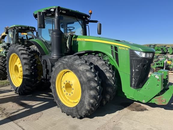Image of John Deere 8320R Primary image