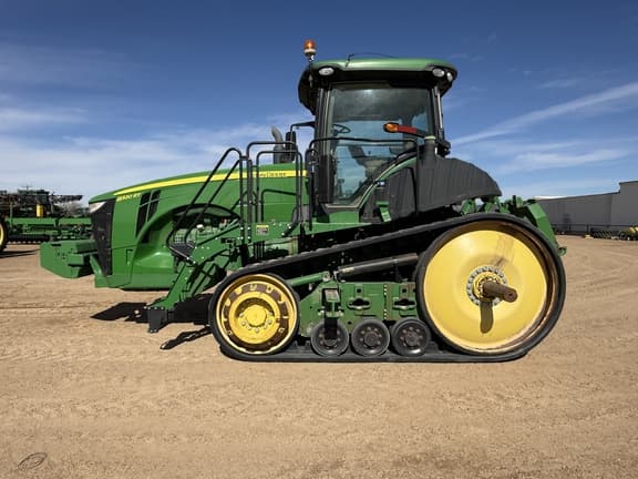 Image of John Deere 8320RT equipment image 1