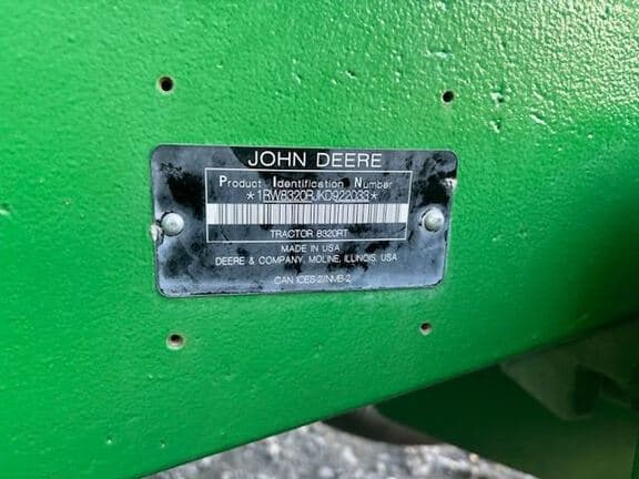 Image of John Deere 8320RT equipment image 4