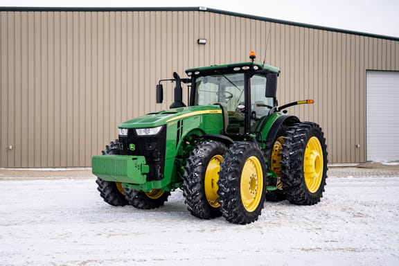 2019 John Deere 8345R Equipment Image0