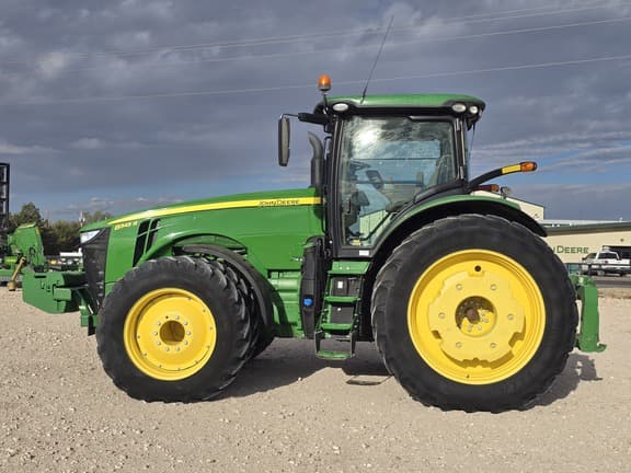 Image of John Deere 8345R equipment image 1