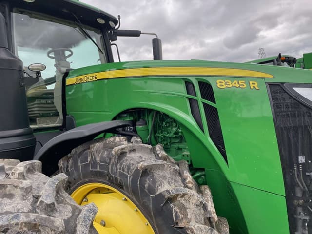 Image of John Deere 8345R equipment image 4