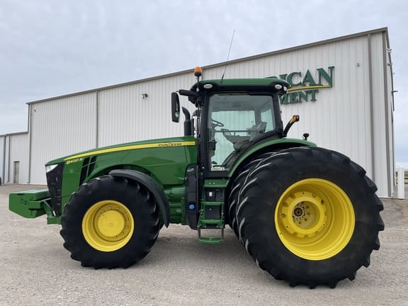 2019 John Deere 8400R Equipment Image0