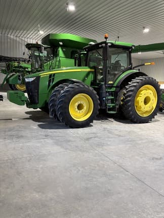 Image of John Deere 8400R Primary image