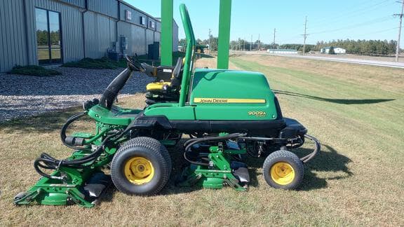 Image of John Deere 9009A equipment image 1