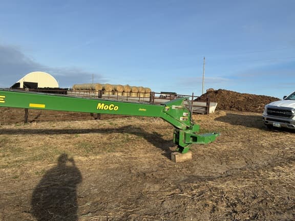 Image of John Deere 946 equipment image 1