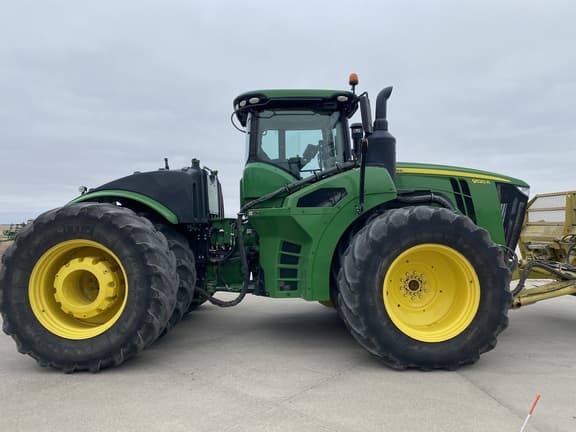 Image of John Deere 9520R equipment image 4