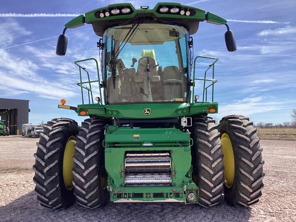 Image of John Deere 9800 equipment image 1