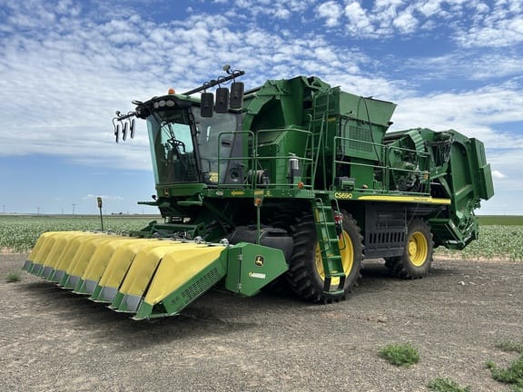 2019 John Deere CS690 Equipment Image0