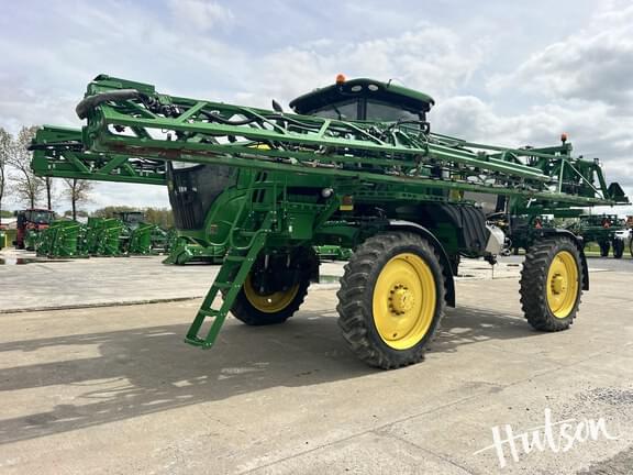 Image of John Deere R4030 equipment image 1