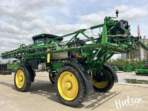 Image of John Deere R4030 equipment image 2