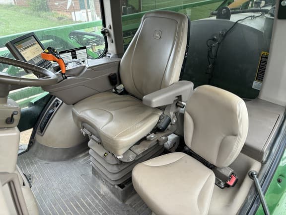 Image of John Deere R4030 equipment image 1