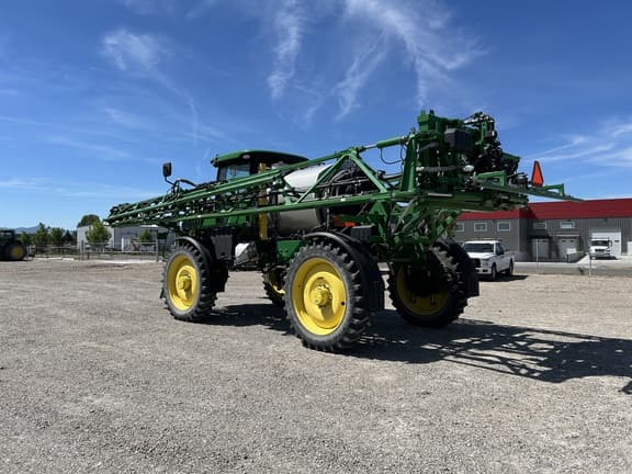Image of John Deere R4038 equipment image 3