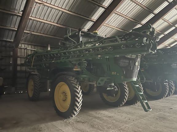 2019 John Deere R4038 Equipment Image0