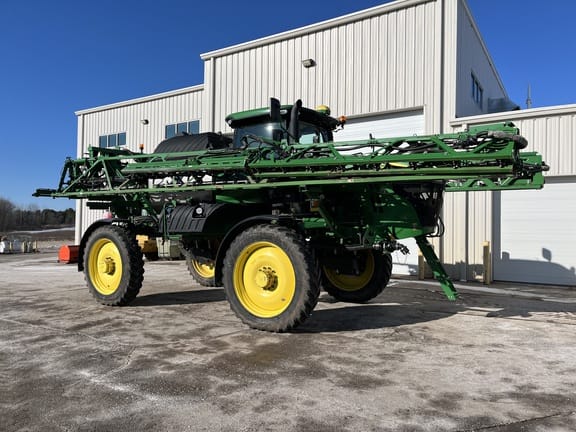 2019 John Deere R4044 Equipment Image0