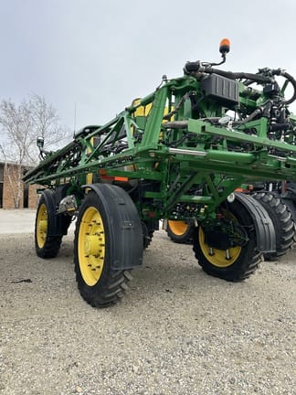 2019 John Deere R4045 Equipment Image0