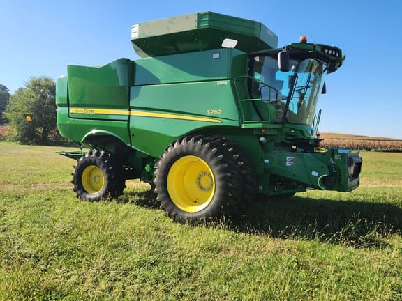 Image of John Deere S760 equipment image 1