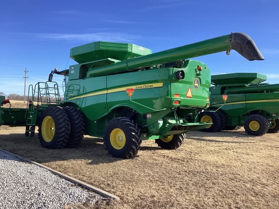 Image of John Deere S760 equipment image 3