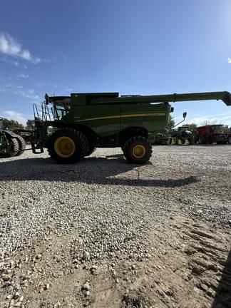 Image of John Deere S770 equipment image 3