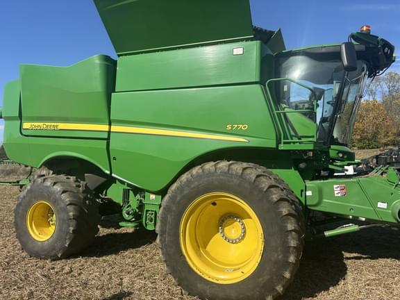 Image of John Deere S770 Primary image