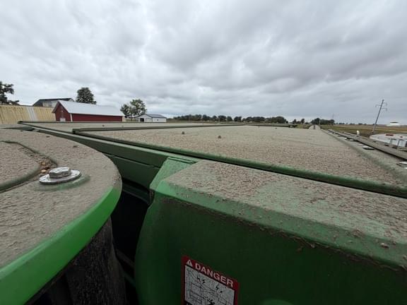 Image of John Deere S770 equipment image 4
