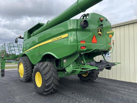 Image of John Deere S770 equipment image 2
