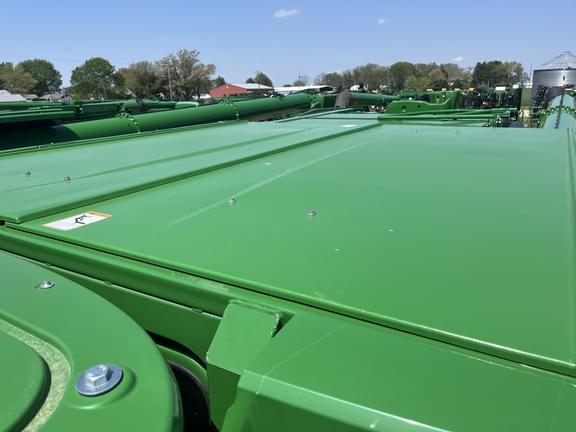 Image of John Deere S770 equipment image 2