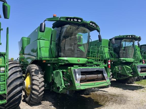 Image of John Deere S770 equipment image 1