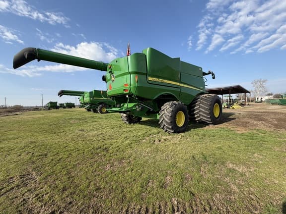 Image of John Deere S780 equipment image 3