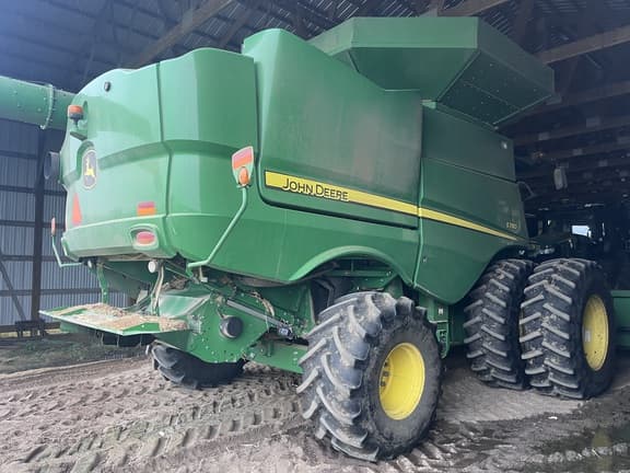 Image of John Deere S780 equipment image 1