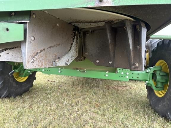 Image of John Deere S780 equipment image 1