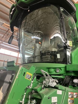 Image of John Deere S780 equipment image 4