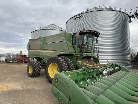 2019 John Deere S780 Equipment Image0